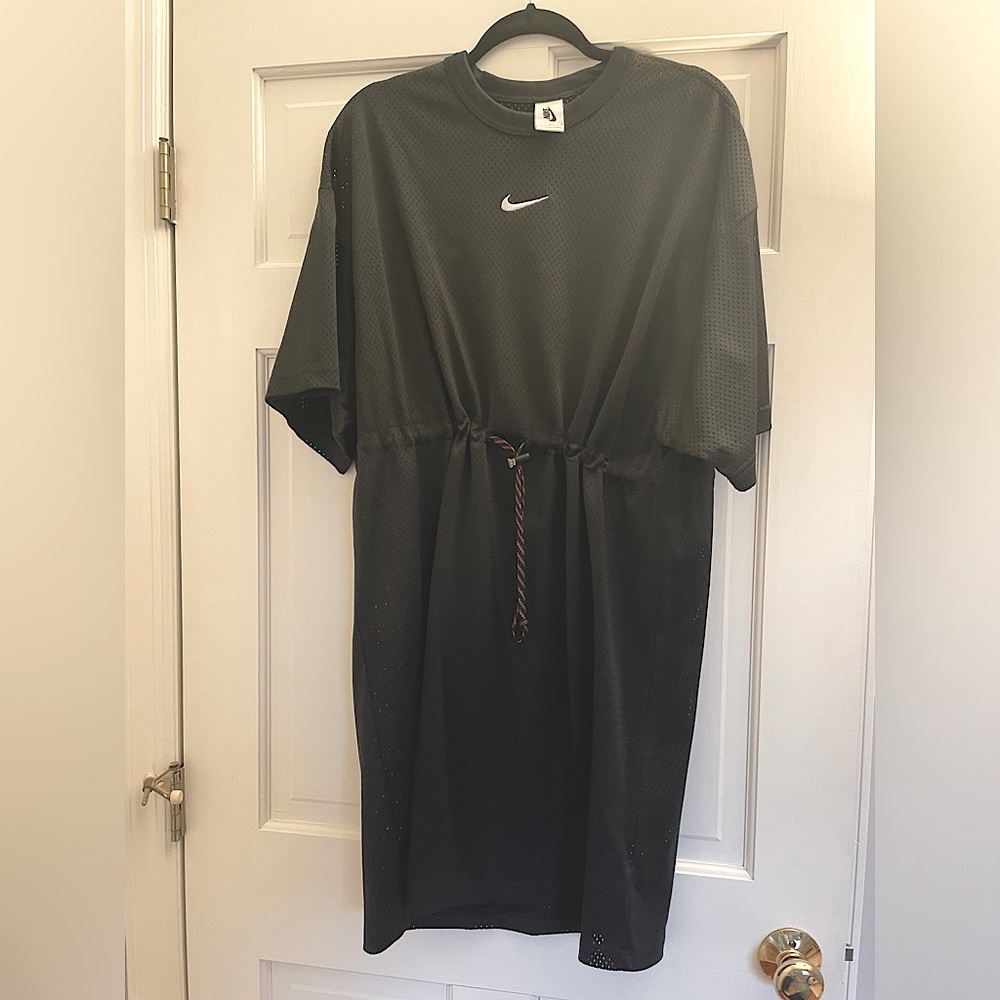 Nike Mesh Shirt dress with drawstring size L / Like new